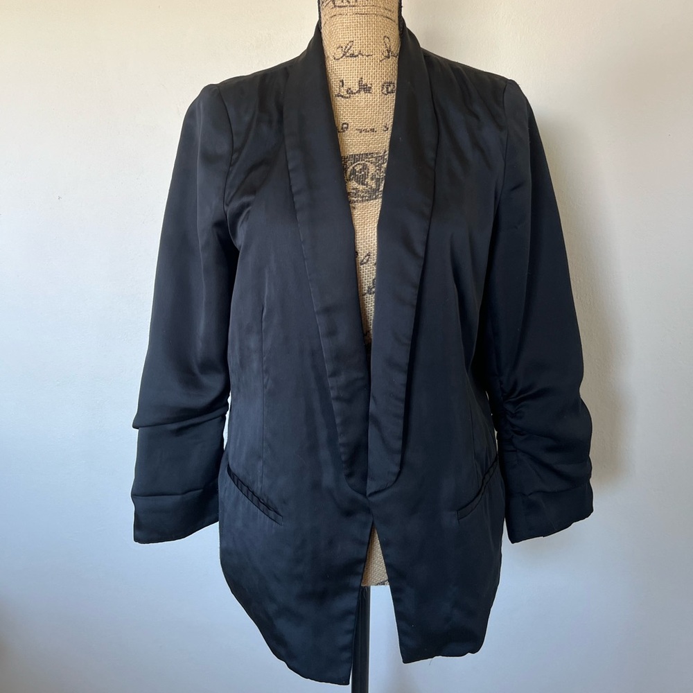 Lauren Conrad Black Ruched Sleeve Open Front Blazer - Size 12